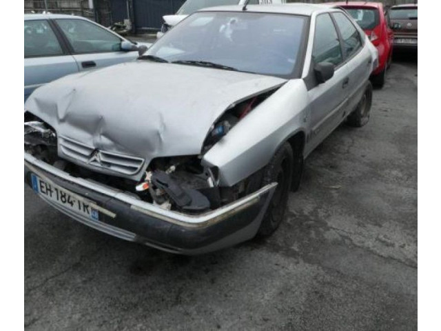 Моторчик заднего дворника Citroen Xantia