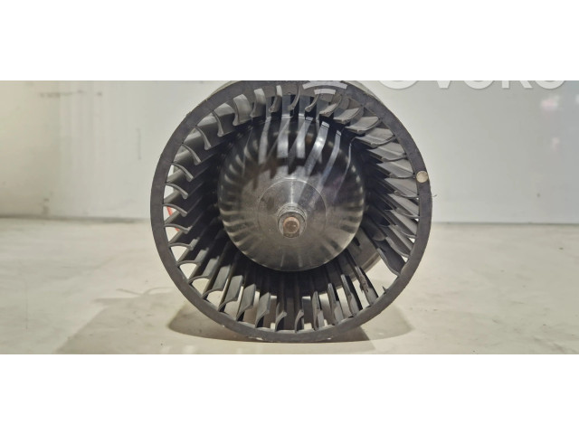 Вентилятор печки    1H1819021   Volkswagen Golf III