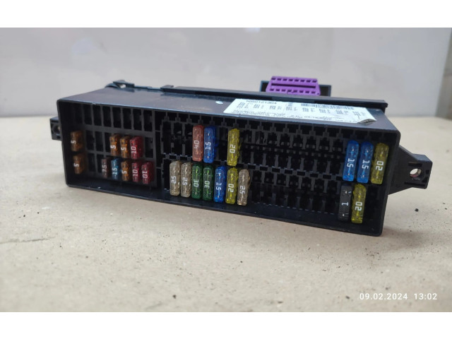   Pojistková skříňka    Volkswagen Tiguan 2010