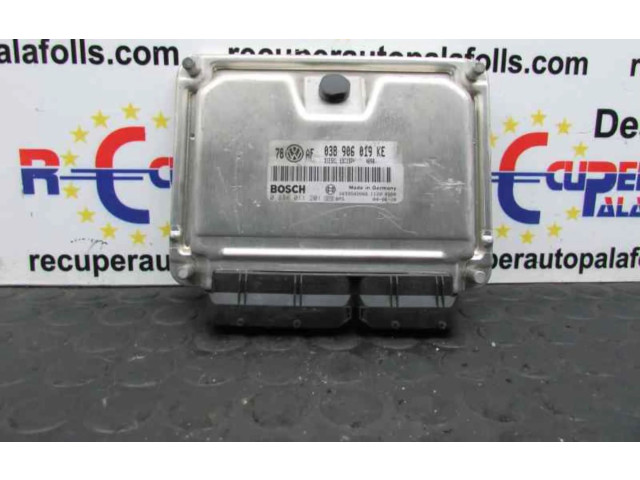 Блок управления двигателем Блок управления 038906019KE Skoda Superb B5 (3U)