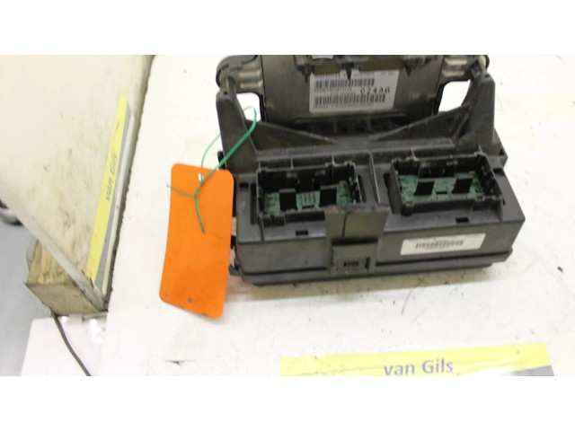 Блок предохранителей 65G1P4F5, 65G1P4F5 Jeep Grand Cherokee (WK)