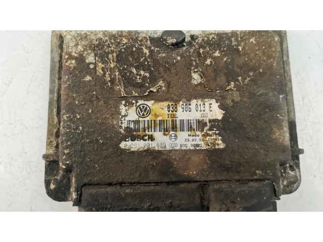 Řídící jednotka 038906013E Volkswagen Caddy 2003