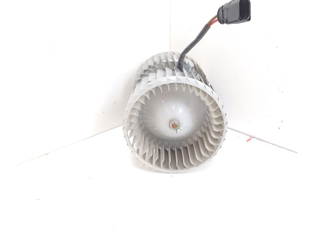 Вентилятор печки 1J0973852 Bentley Flying Spur