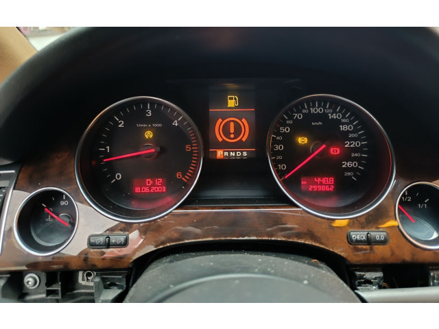 Přístrojová deska  Audi A8 S8 D3 4E 2004 4E0920900F  