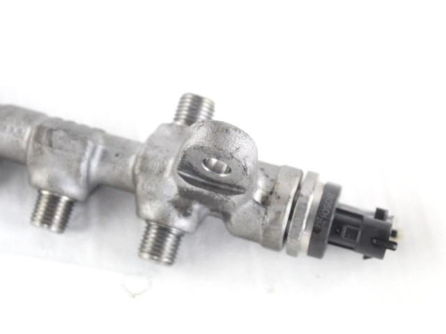 Топливная рампа 55215208 Lancia Delta