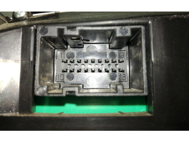 Панель приборов 95526726   Opel Combo D       