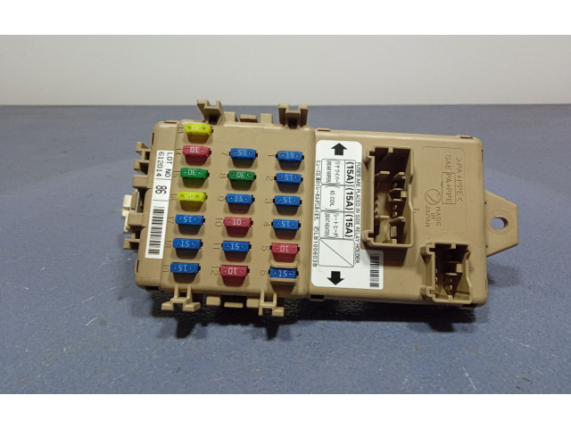 Блок предохранителей     Subaru Forester SG    