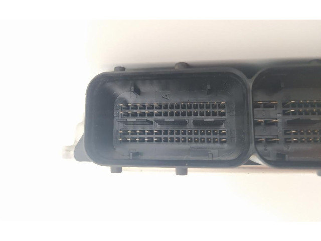 Řídící jednotka 03L906018FA   Volkswagen Tiguan 2011