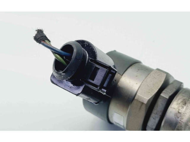 Топливная рампа 04L089B Skoda Octavia Mk3 (5E)