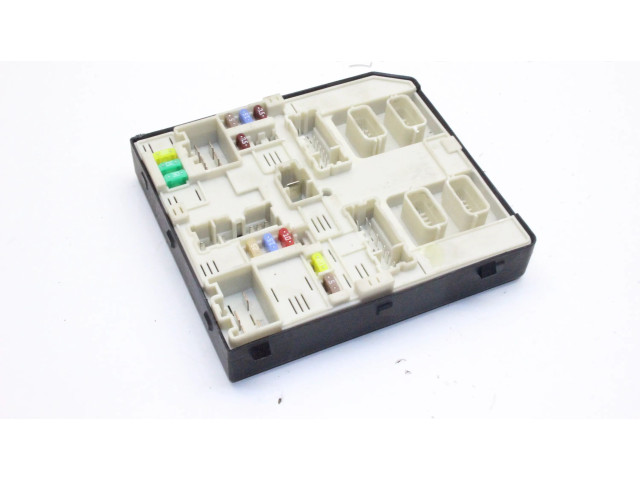 Pojistková skříňka 284B68727R Renault Kangoo III 2021