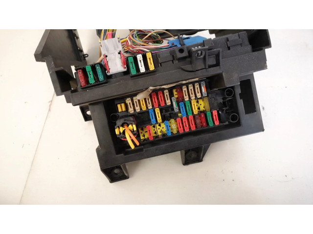 Pojistková skříňka 9635518280 Citroen Berlingo 2002