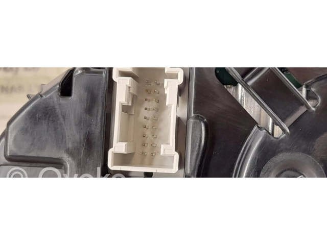 Přístrojová deska Mercedes-Benz GLC X253 C253 2017 2059007133, 2539000306