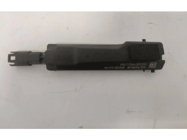 Блок управления 110R000081, 67R010194 Audi A4 S4 B7 8E 8H