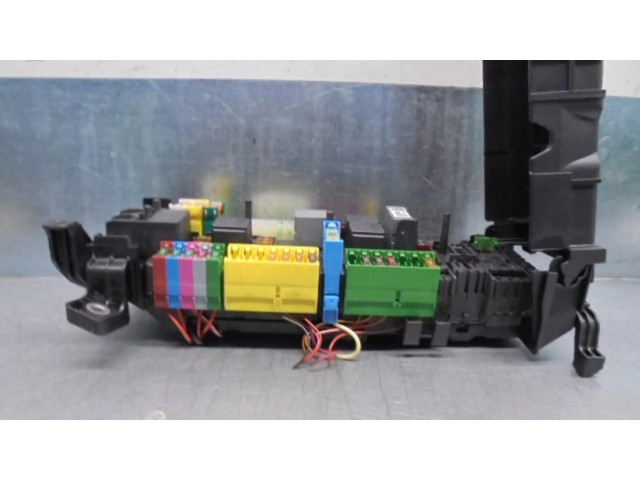 Блок предохранителей A2465400040   Mercedes-Benz CLA C117 X117 W117    