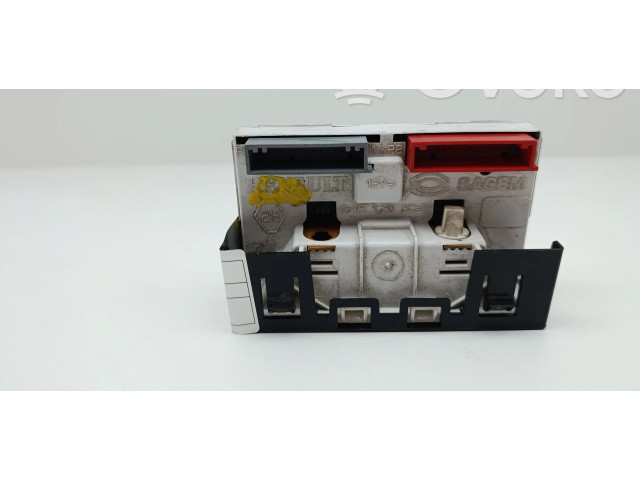 Дисплей P8200028364A Renault Clio II