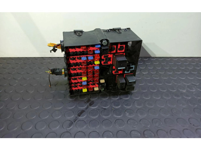 Блок предохранителей 55FG2570E   Ford Transit -  Tourneo Connect    