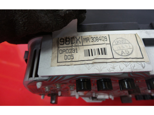 Спидометр (приборный щиток) 0P0231005, ALGUNSRISCOS Mitsubishi Carisma