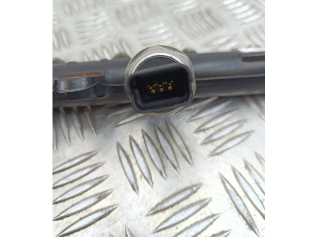 Топливная рампа 9681649580 Citroen C4 I Picasso для двигателя RHJ (DW10BTED4)