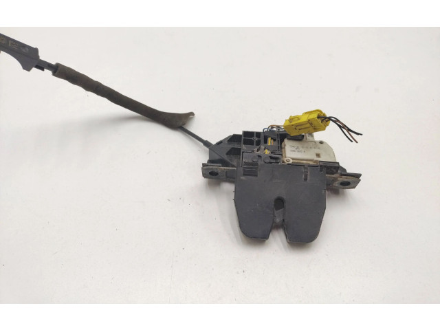 Zámek zadních dveří Opel Vectra C 2004