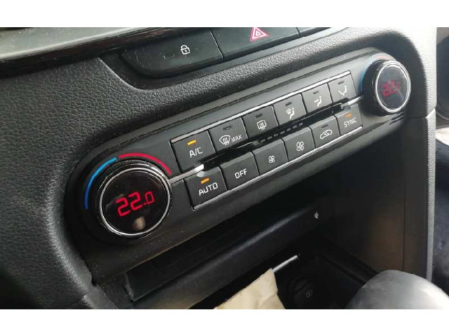 Блок управления климат-контролем    KIA Ceed