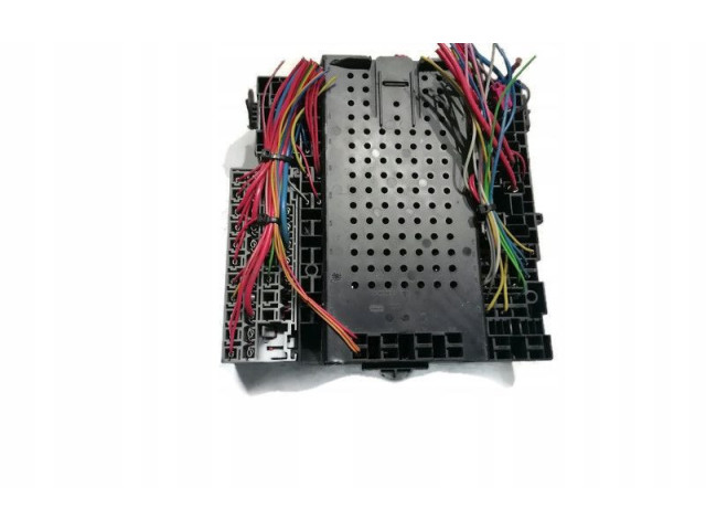 Блок предохранителей  08696040   Volvo XC90    