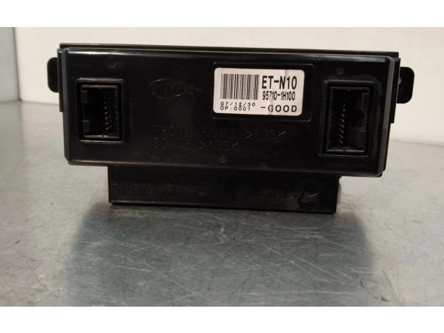 Дисплей    957101H100, 957101H100   KIA Pro Cee'd I