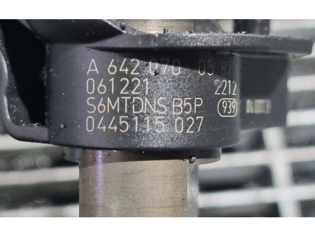 Injektor Einspritzdüse A6420700587, 061221 Jeep Grand Cherokee (WK) EXL