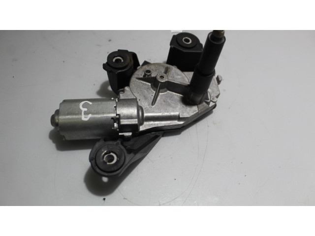 Двигатель стеклоочистителя заднего стекла