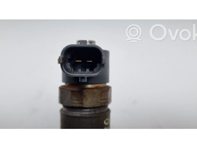 Vstřikovač 0445110411 Hyundai i40 pro naftový motor 1.7