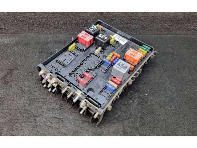 Блок предохранителей 1K0937124H, 1K0906381   Audi A3 S3 8P    