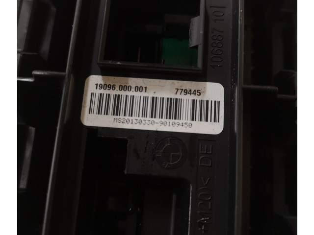 Pojistková skříňka 922487904, 19096000001 BMW 1 F20 F21 2013