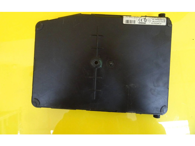 Pojistková skříňka Řídící jednotka BSM 8200606826, S118400150H Renault Megane II 2004