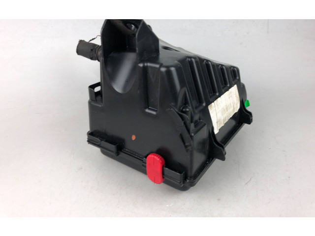 Блок предохранителей  9824510780   Peugeot 2008 II    