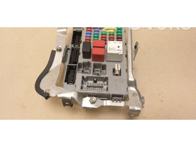   Pojistková skříňka 406626, 277460   Ferrari 458 2012