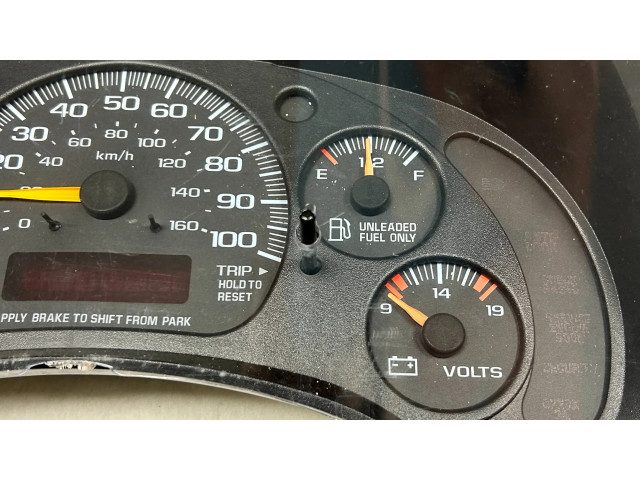 Панель приборов 16250085, 16251720 Chevrolet Astro