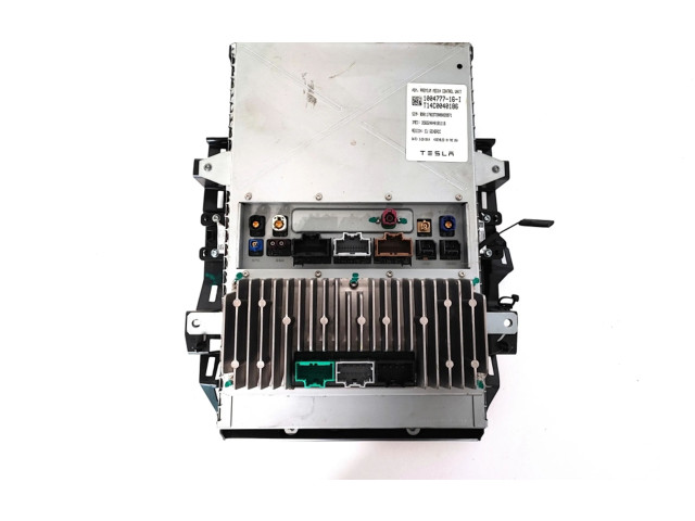 Дисплей 1004777-16-I Tesla Model S