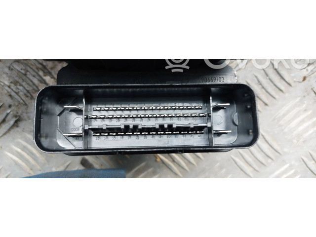 Блок АБС 30681619, P30681619 Volvo V70 2008 - 2013 года