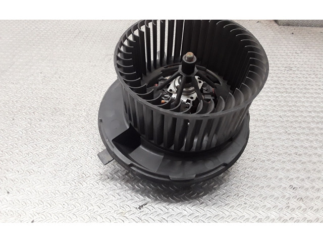 Вентилятор печки 1KD819015 Volkswagen Jetta V