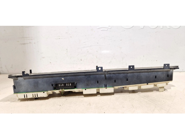 Přístrojová deska Audi A6 S6 C4 4A 1996 88311219