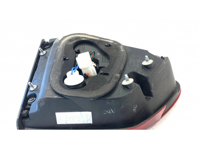 Задний фонарь правый сзади 92404A4    KIA Carens III   2013-2019 года