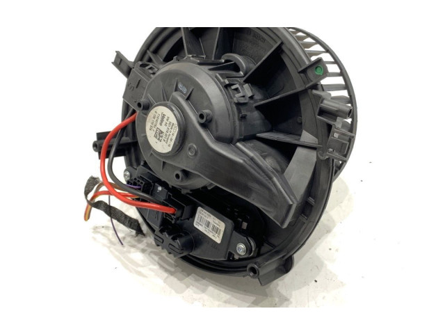 Вентилятор печки 5Q1819021B Volkswagen Golf VII