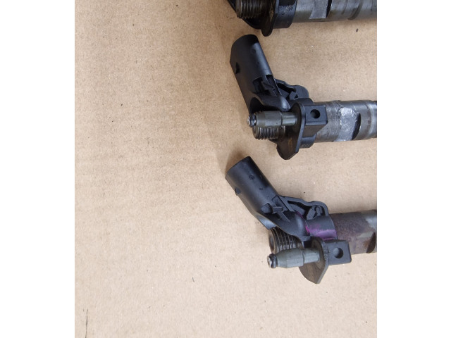 Vstřikovač 059130277, 059130277CC Audi A8 S8 D4 4H