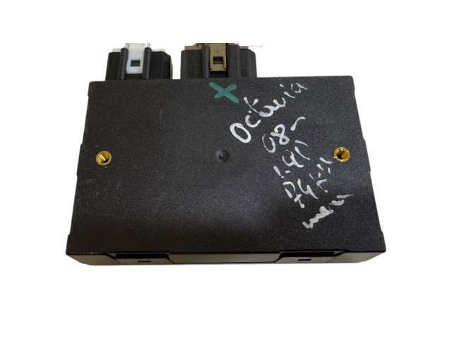 Блок комфорта 1C0959799B, 5DK00821400 Skoda Octavia Mk2 (1Z)