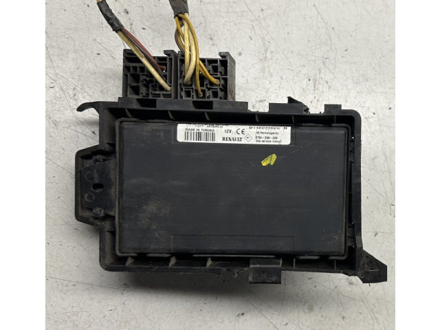 Блок комфорта 8200103749A, U118522003H Renault Clio II