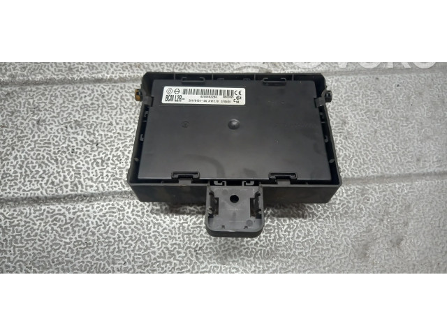 Блок комфорта Renault Clio III