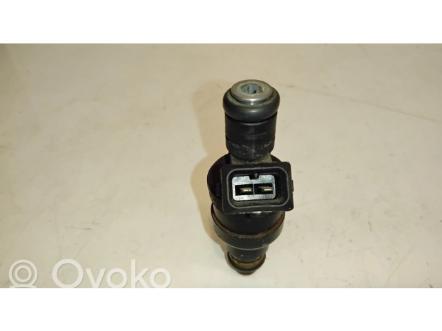 Vstřikovač 077133551G, 0280150441 Audi A8 S8 D2 4D pro benzínový motor 3.7 0421