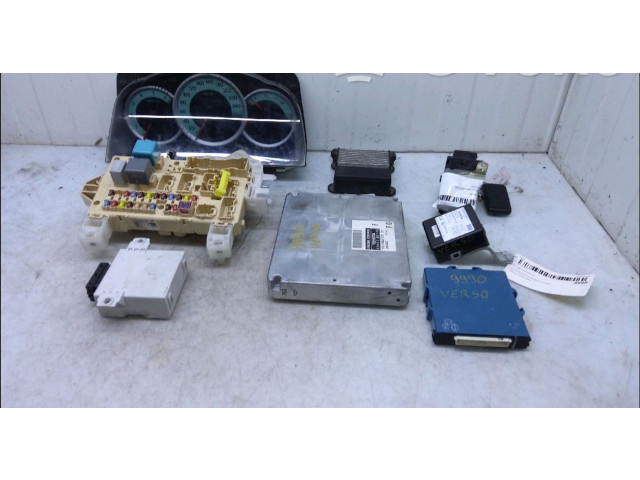 Комплект блоков управления 89661-0F100, 89661-0F100   Toyota Corolla Verso AR10