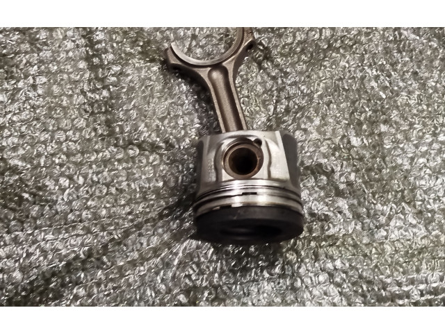  Поршень R9M415 080340  Renault Trafic III (X82)  