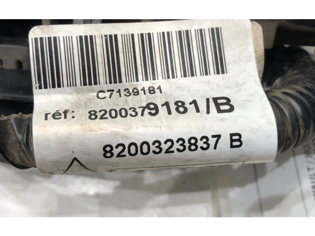 Топливная рампа 8200292590   Renault Clio IV  