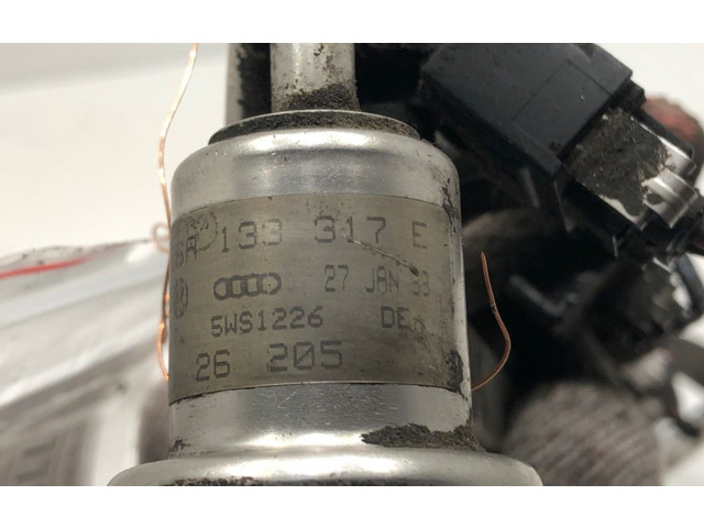 Топливная рампа 06A133317E   Audi A3 S3 8L  